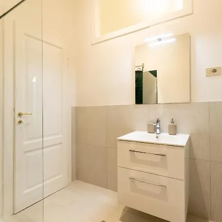 Il Golfo - Elegante Zona Rive Appartamento Trieste