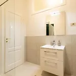 Il Golfo - Elegante Zona Rive Apartment Trieste