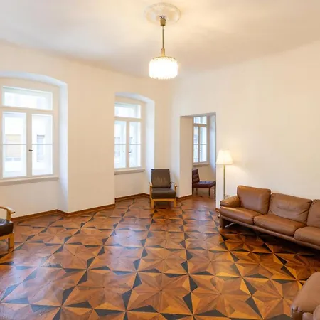 Apartment Elegante Zona Rive